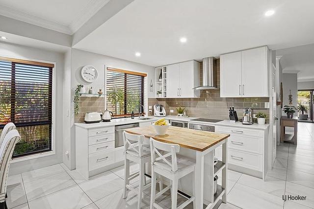 2/2264 Gold Coast Highway, QLD 4218