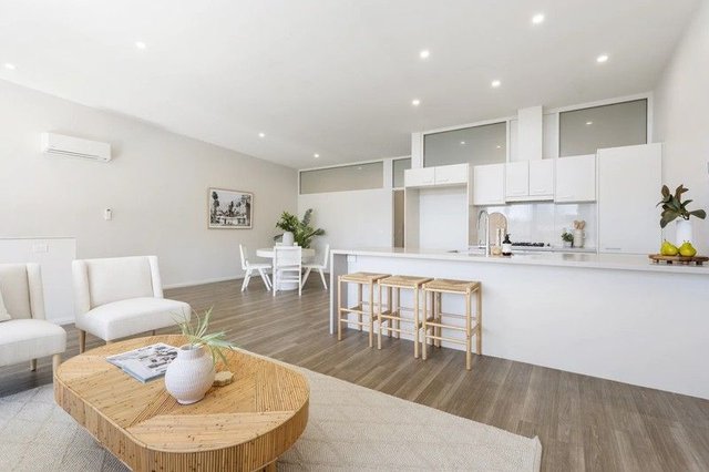 7/394 David Street, NSW 2640