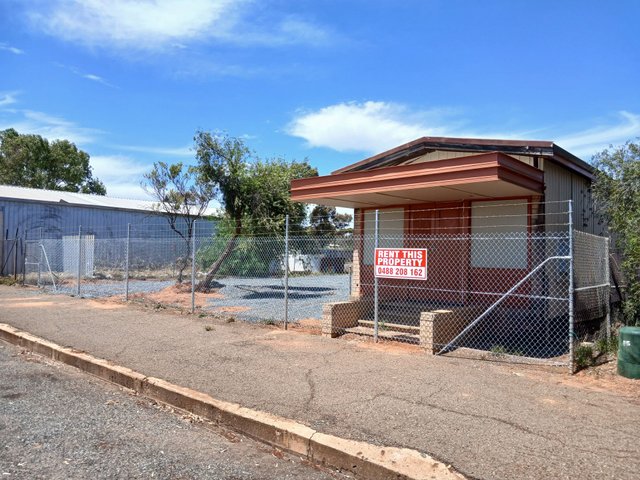 102 Roberts Street, WA 6443