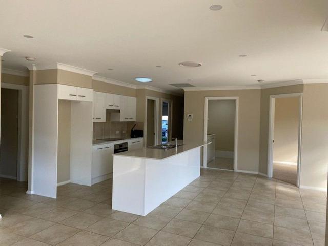 18 Evelyn Street, NSW 2280