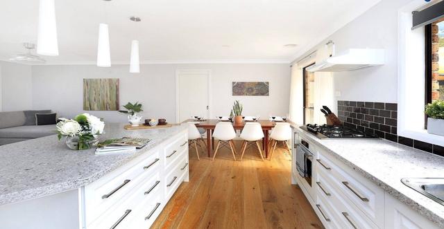 2 Reservoir Street, NSW 2575
