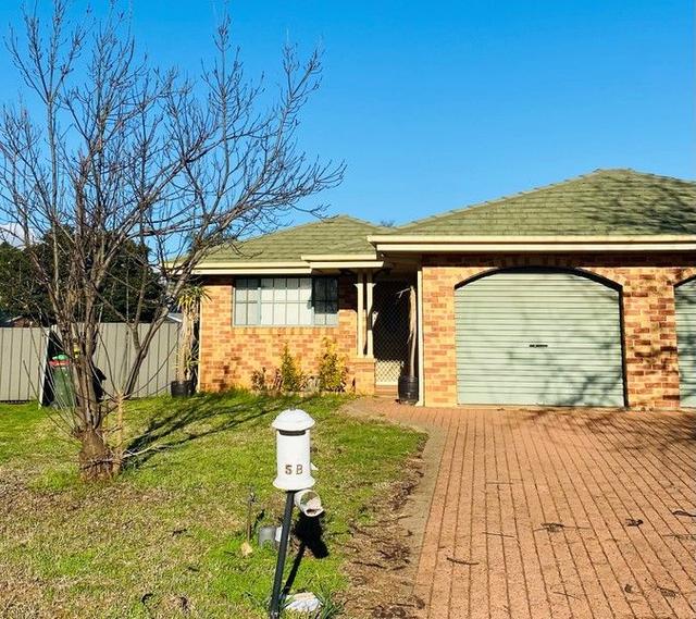 5B St James Close, NSW 2830