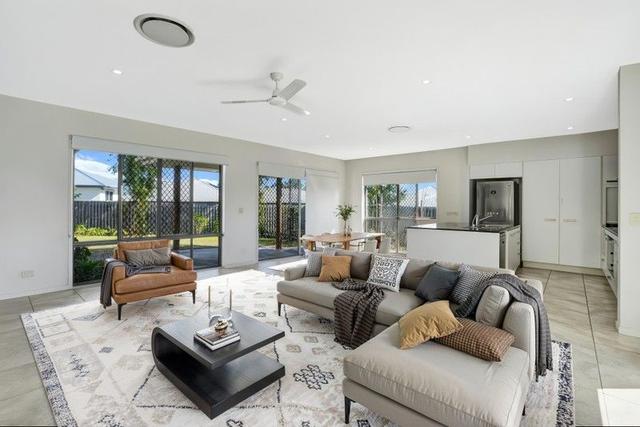 4 Isla Court, QLD 4680
