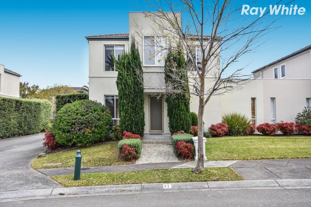 92 Sovereign Manors Crescent, VIC 3178