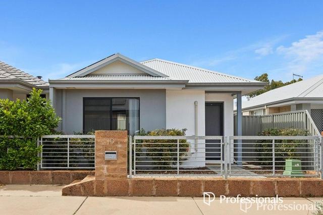 19 Casterton Road, WA 6122