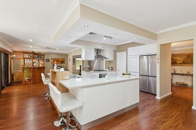 50 Oakhill Heights, WA 6069