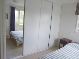 Bedroom 1 (2017-04-10)