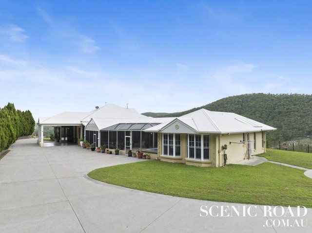 121 Crest Hill Drive, QLD 4210