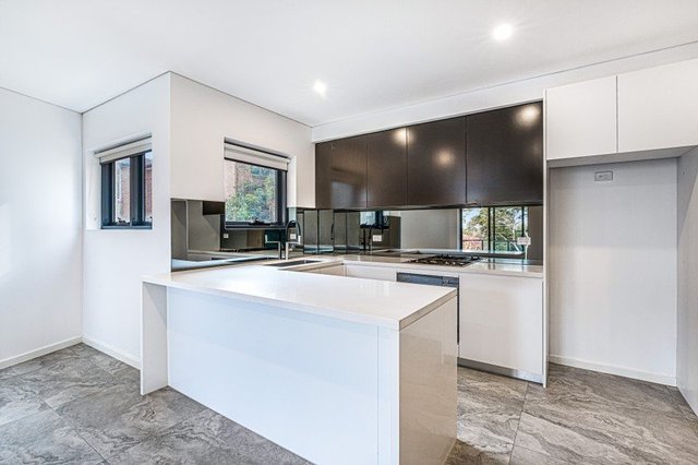 4/511 President Avenue, NSW 2232