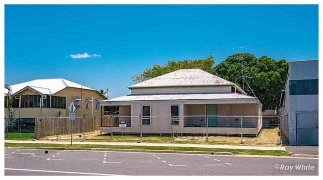 1&2/84 Alma Street, QLD 4700