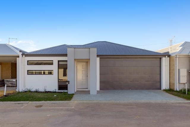 5/11 Piara Drive, WA 6112