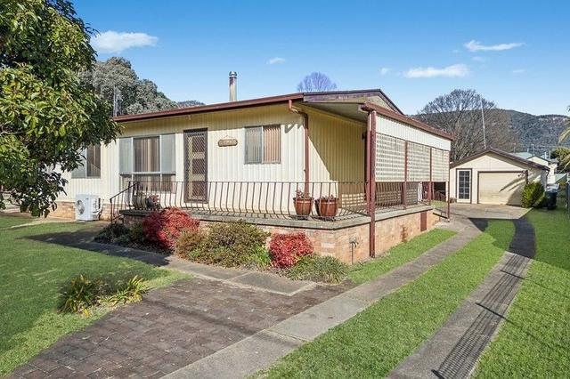 4 Sturt  Street, NSW 2848