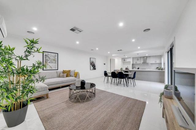 12 Tallgrass Avenue, VIC 3029