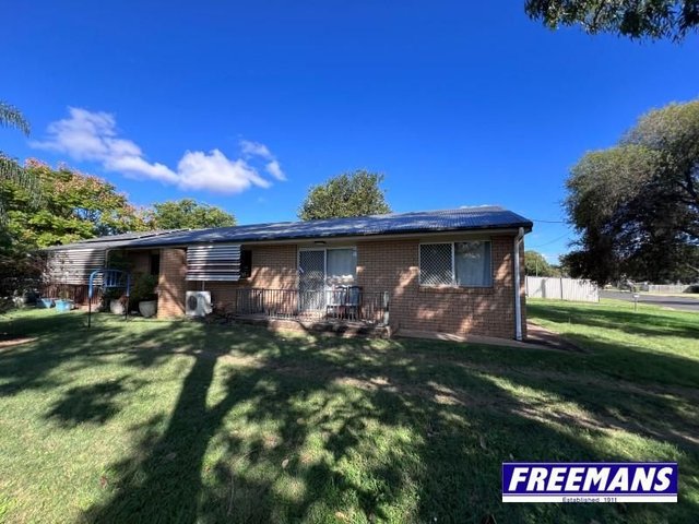 2/24 William Street, QLD 4610