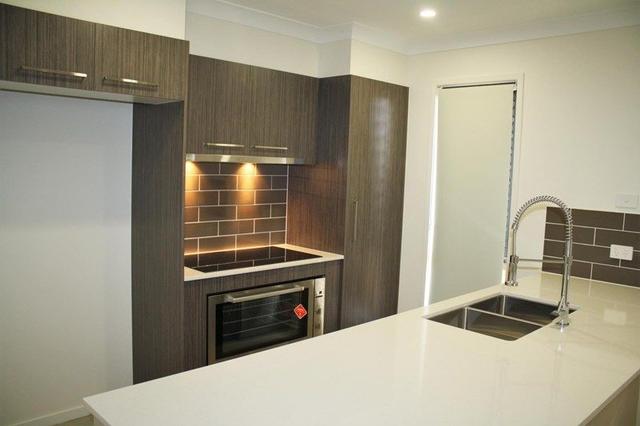 12 Tatiana Street, QLD 4300