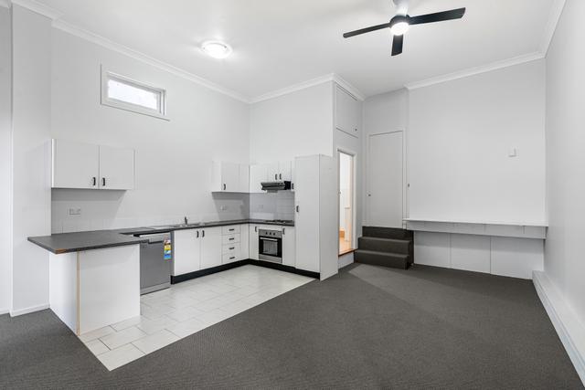 1/246 Gladstone Avenue, NSW 2500