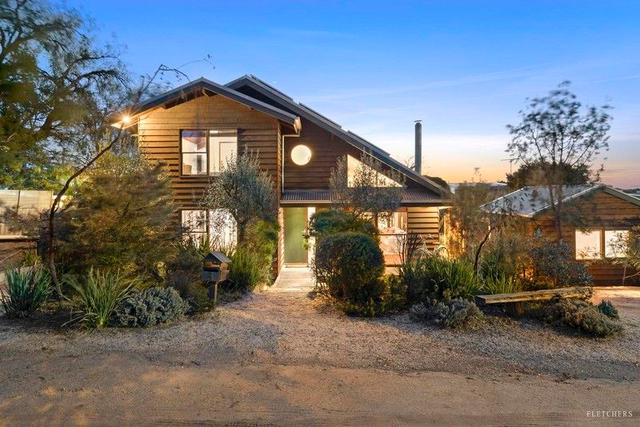 8 Newcomb Street, VIC 3226