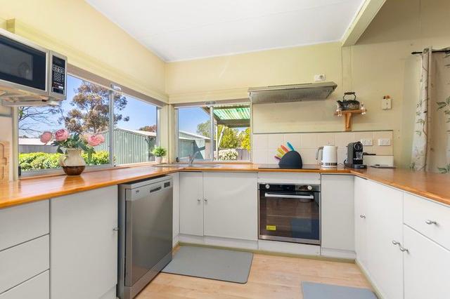 50 Young Street, NSW 2646