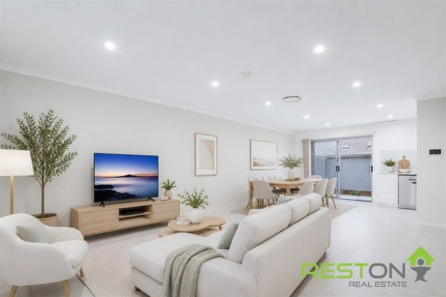 4/111-113 Canberra Street, NSW 2760