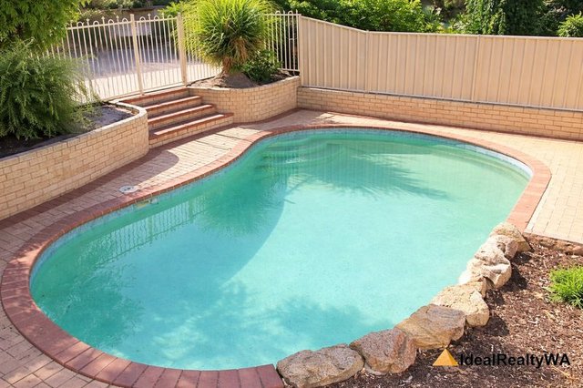 245 Vahland Avenue, WA 6155