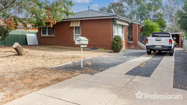 19 Simpson Avenue, NSW 2651