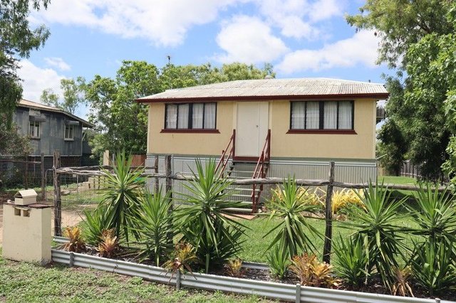 39 Railway Road, QLD 4804
