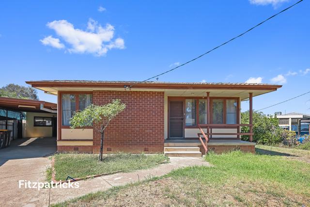 8 Kywong Place, NSW 2650