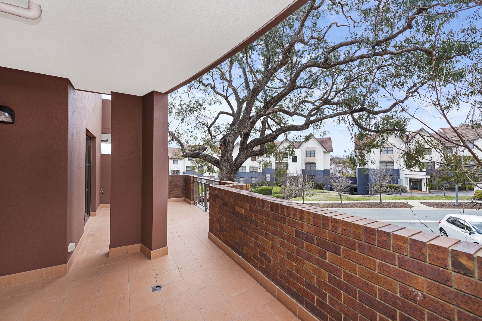 2/2 Eldridge Crescent, Garran ACT 2605 Allhomes