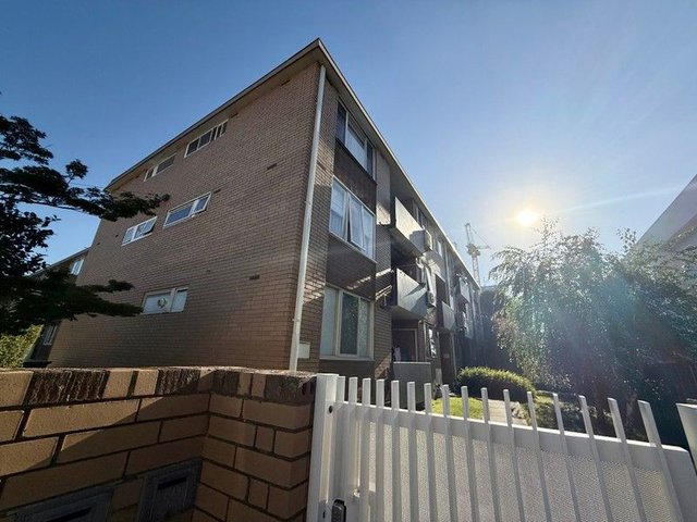 8/2 McKay Street, VIC 3058
