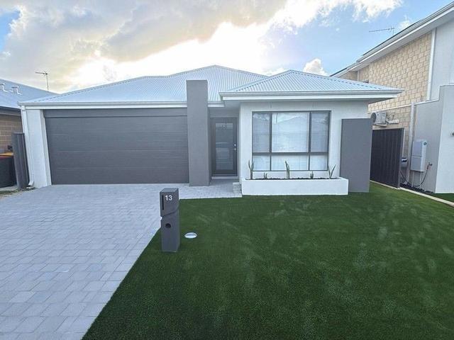 13 Barwon Place, WA 6035