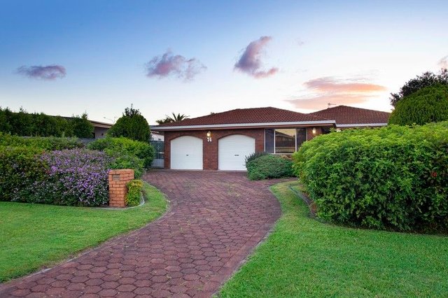 74 Barrier Reef Drive, QLD 4218