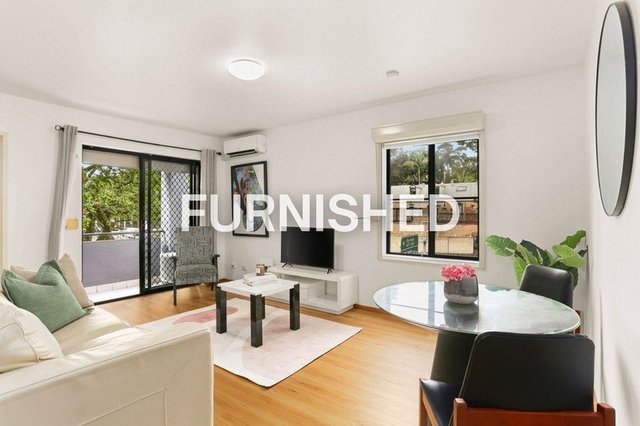 8/128 Cathedral Street, NSW 2011