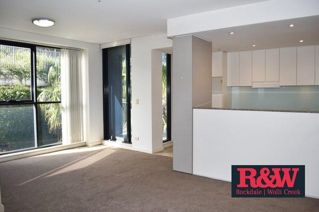 212/2 Brodie Spark Drive, NSW 2205
