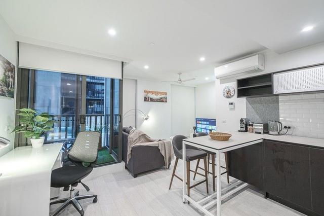 207/93 Flemington Rd, VIC 3051