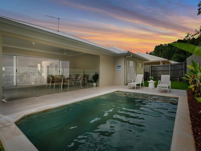 18 Radiata Court, QLD 4870