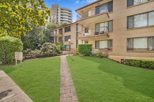 1/33 Monaco Street, QLD 4217