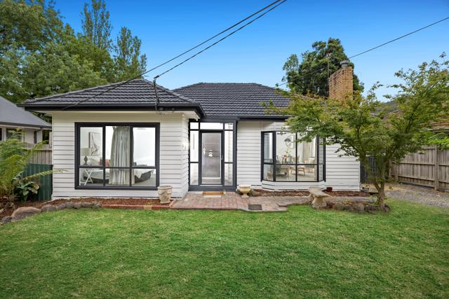 25 Talaskia Road, VIC 3156