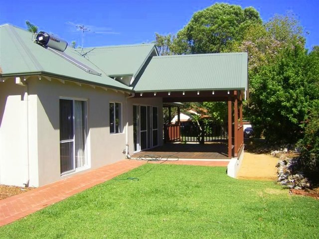 24 Taylor Road, WA 6009