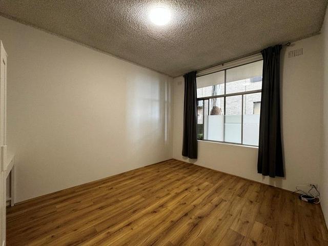 10/5-7 Cook Road, NSW 2037