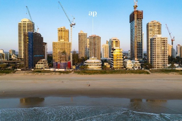 6/3527 Main Beach Parade, QLD 4217