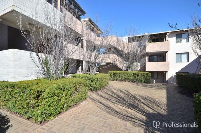 10/111 Hubert Street, WA 6101