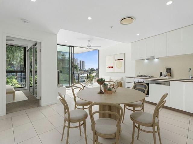 30510/24 Stratton Street, QLD 4006