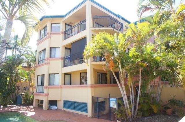 1/2 Madang Crescent, QLD 4216