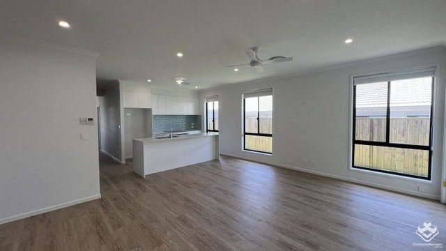 33 Whitby Circuit, QLD 4280