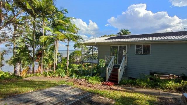 5 Golden Sands Bvd, QLD 4184