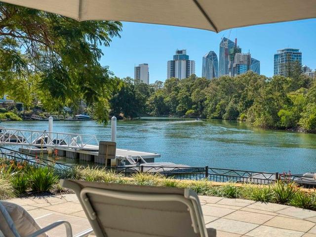 10 Karina Crescent, QLD 4218