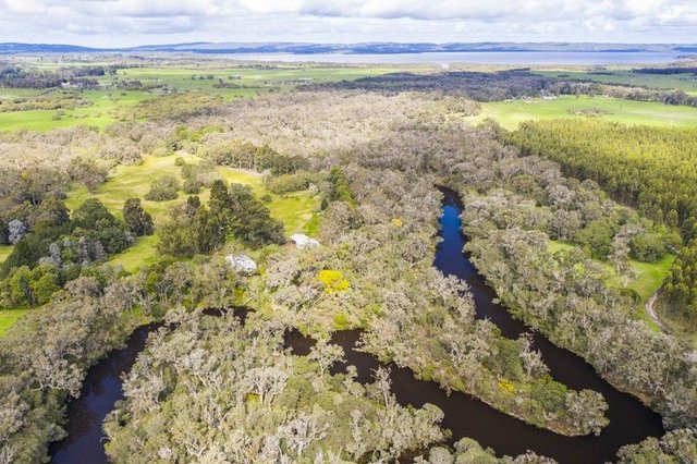 1 Hunwick Road, WA 6327