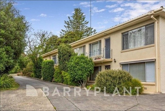 3/2 Kandanga Grove, VIC 3105