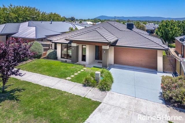 12 Hurst Street, VIC 3437