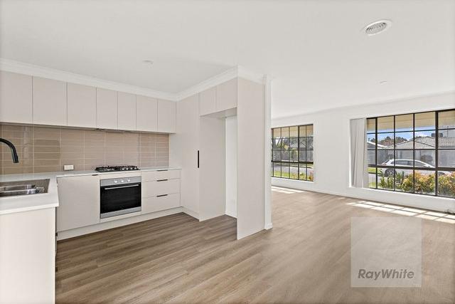 21 Halter Cres, VIC 3076